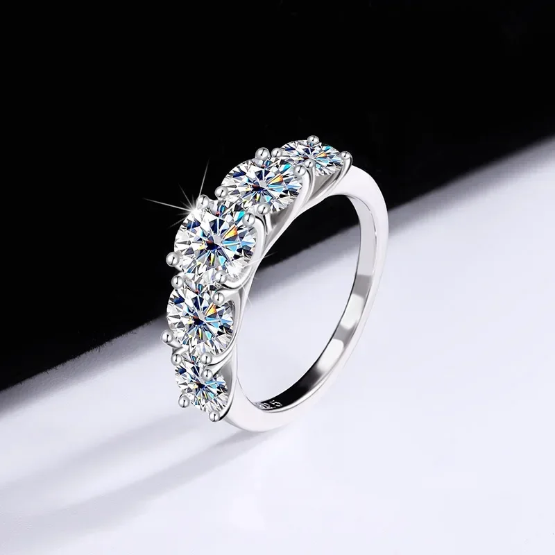 Moissanite Engagement Ring 1 Carat - Luxury 18K White Gold Wedding Ring