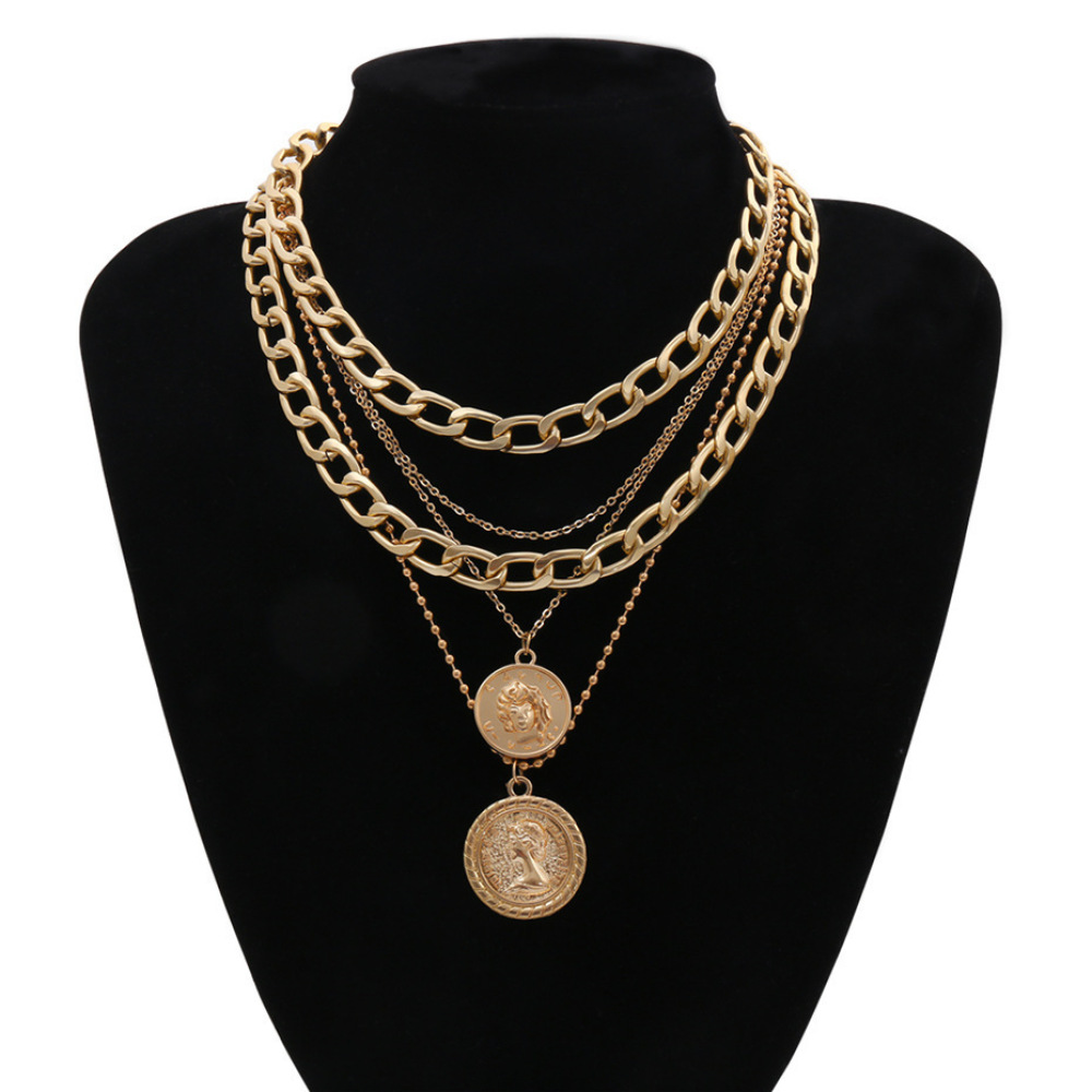 Bohemian Style Portrait Pendan - Layered Pendant Necklace Aesthetic ulasan dan harga