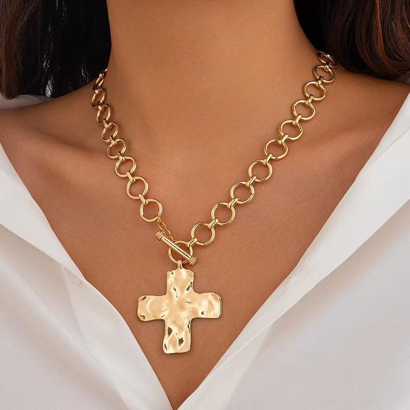 Hot sale Gold Layered Chunky C - Cross Pendant Necklace Gold ulasan dan harga