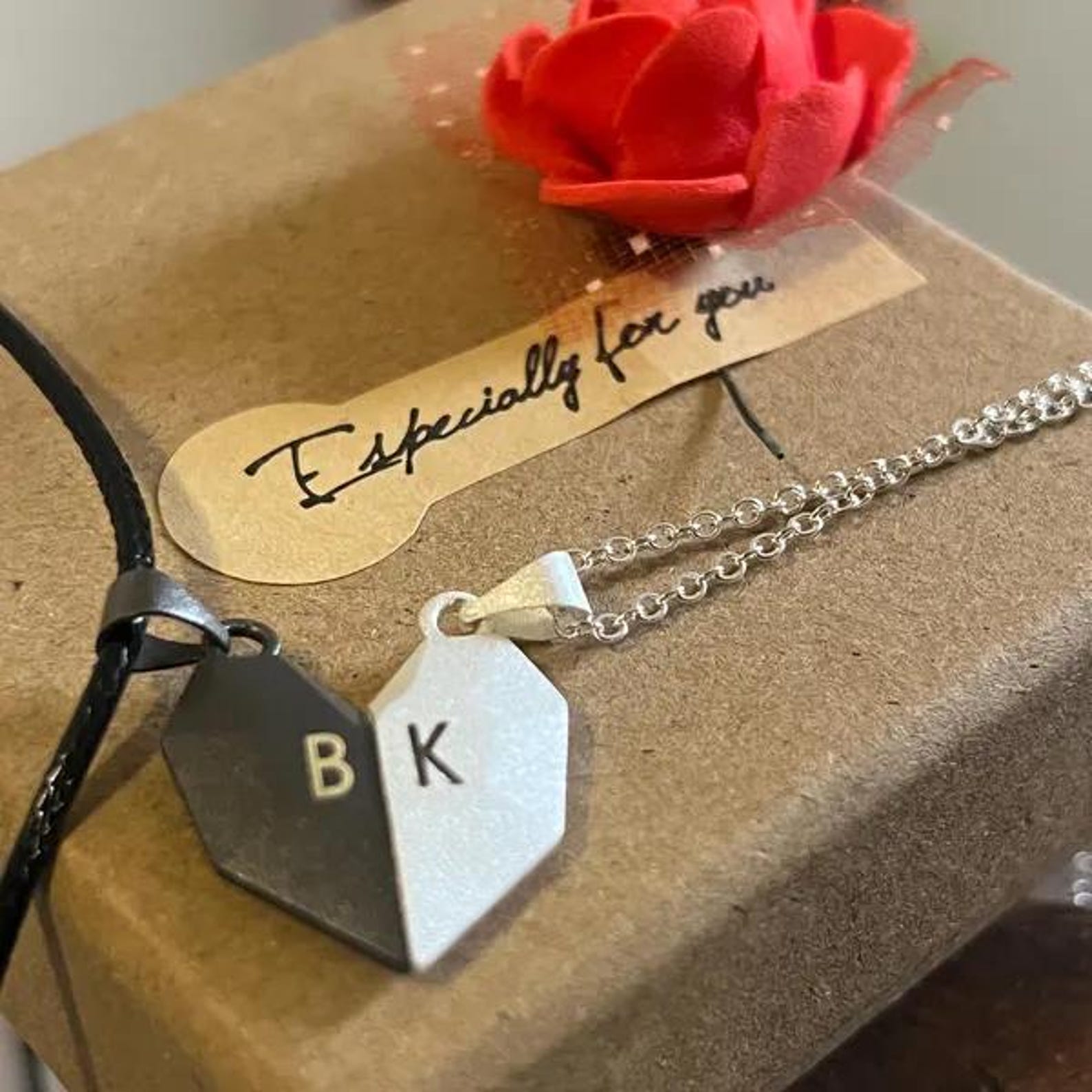 Custom couple magnetic heart n - Magnetic Couple Matching Necklaces ulasan dan harga