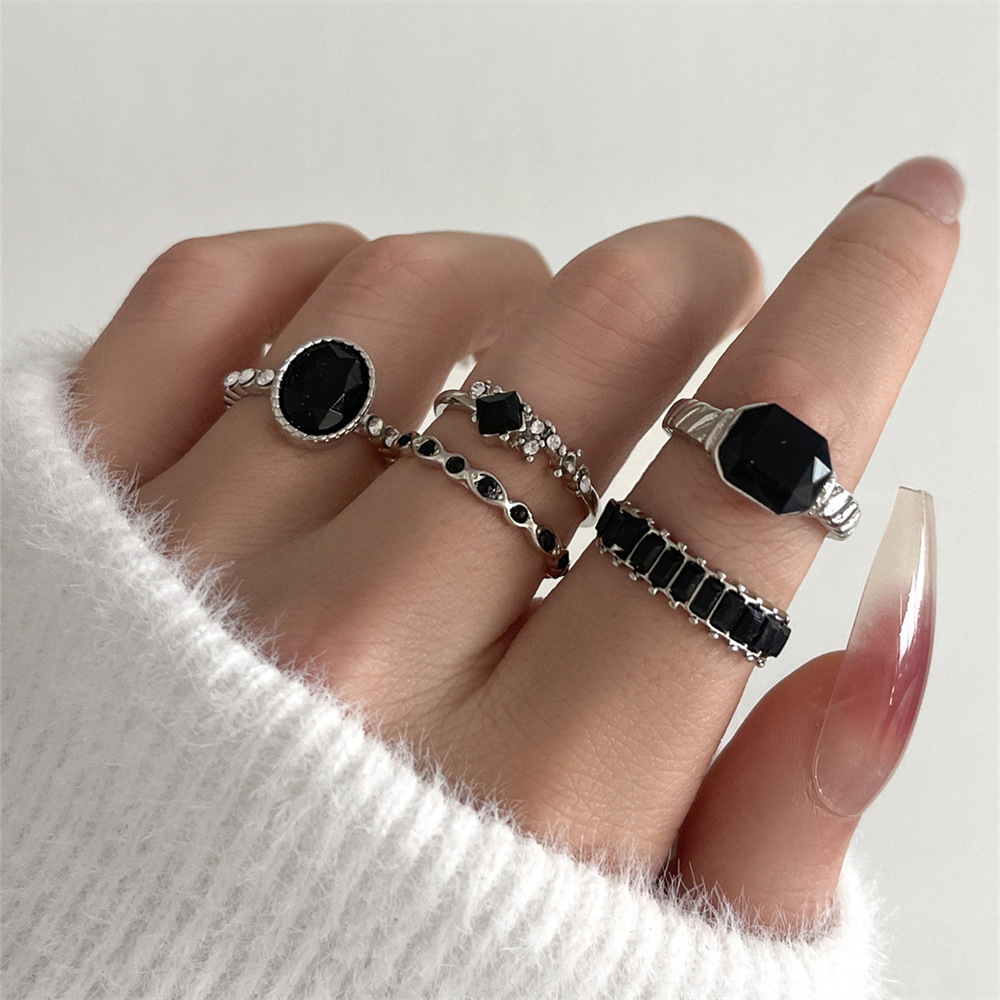 Retro Black Crystal Stone Ring - Vintage Punk Knuckle Rings Set ulasan dan harga